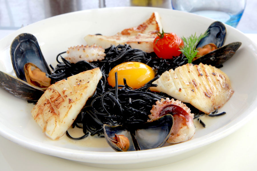 recette de seiche à la carbonara et encre de seiche